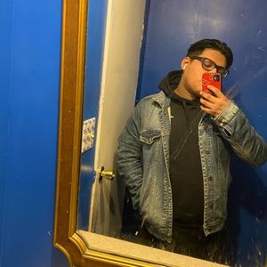 Meet your Posher, Luis